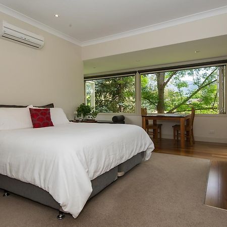 Hollyhock Bed & Breakfast แมซิดอน ภายนอก รูปภาพ